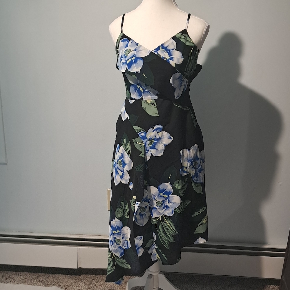 Banana Republic Black Floral Asymmetrical Midi Magnolia‎ Dress. Size 00 Petite.